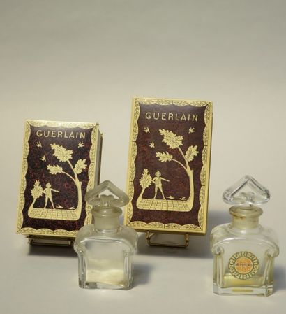 null Guerlain - Mitsouko 1919 - Deux flacons en cristal de Baccarat modèle bouchon...