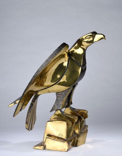 null Daniel CHASSIN (né en 1950). "L'aigle". Sculpture en laiton doré. Signée et...