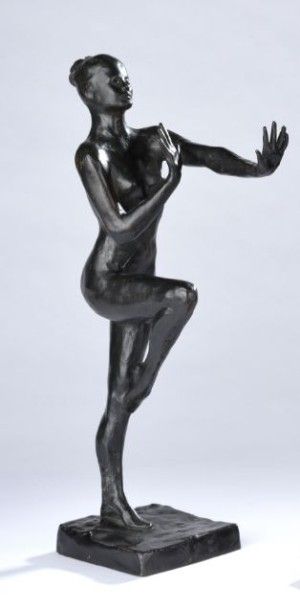 null H. PIAZZA (XXème siècle). Danseuse. Bronze à patine brune, signé sur la terrasse....