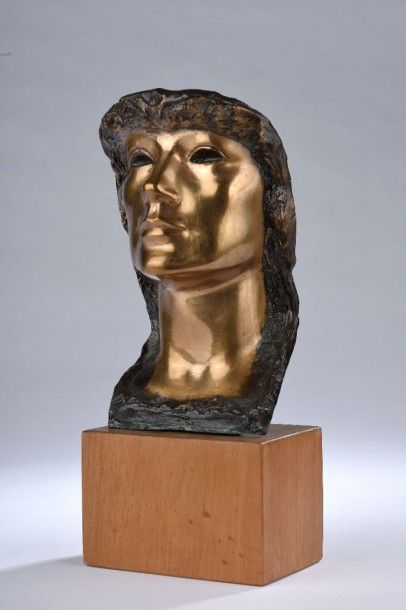 null Jean FREOUR (né en 1919). Masque d'homme. Bronze partiellement patiné brun,...