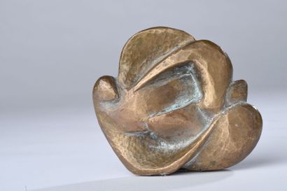 null René COUTELLE (1927 - 2012). Sculpture abstraite en bronze. Haut. : 8,5 cm.