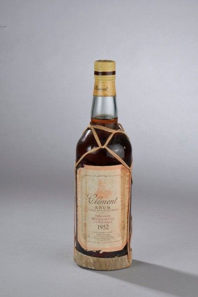 null 1 bouteille RHUM Clément 1952