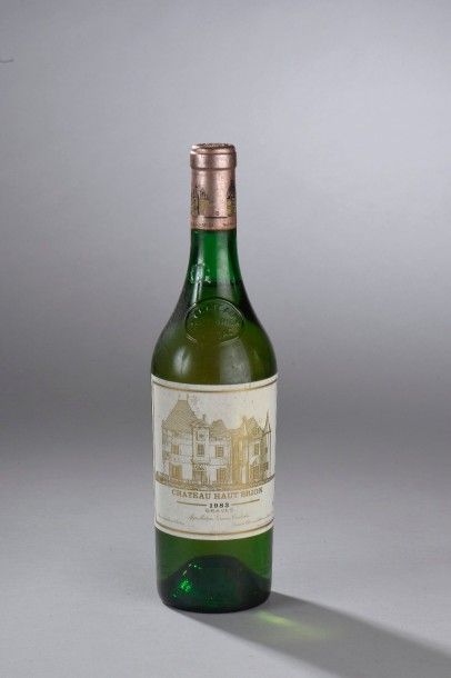 null 1 bouteille Château HAUT-BRION, 1er cru Pessac-Léognan 1983 (TLB)