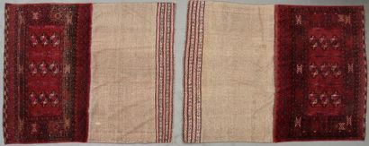 null Deux tapis de scelle TCHUVAL. Velours en laine (tarentules en soie), chaîne,...