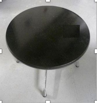null Charles EAMES (1907-1978) et Ray EAMES (1912-1988). Table basse ronde Ligne...