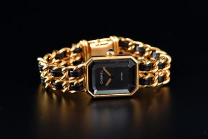 CHANEL Montre bracelet de dame “Première”, en plaqué or, No.
X.K.53401. Boîtier de...