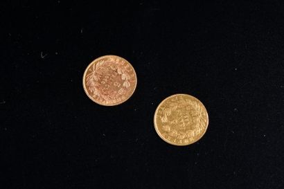 null Deux pièces en or jaune de cinq francs.