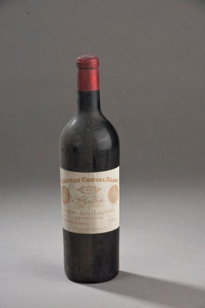 null 1 bouteille CH. CHEVAL-BLANC, 1° Grand Cru St-Emilion 1940 (ets)