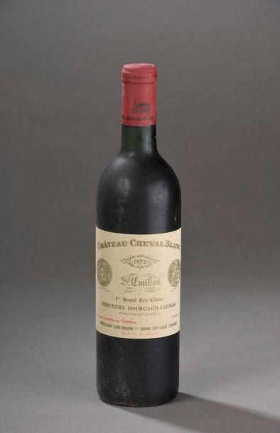 null 1 bouteille CH. CHEVAL-BLANC, 1° Grand Cru St-Emilion 1972 (els) 