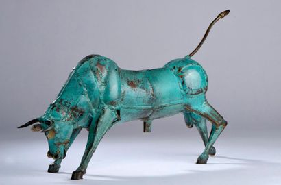 null Gérard BOUVIER (né en 1942). 

Le taureau. 

Sculpture en bronze à patine turquoise...