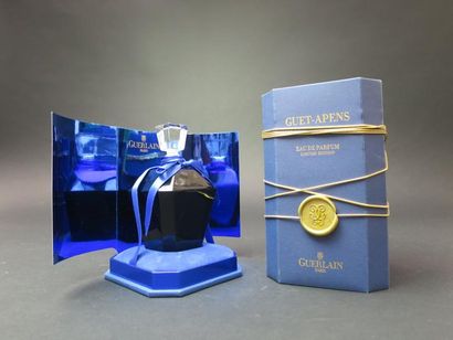 null GUERLAIN "Guêt-Apens" (années 1990)
Flacon "lanterne" contenant 120 ml d'eau...