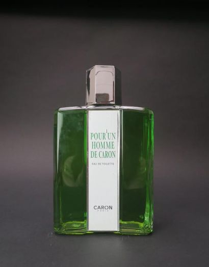 null CARON "Pour un Homme" ( 1934)
Flacon publicitaire décoratif en verre incolore...