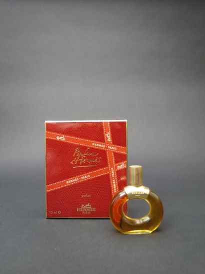 null HERMÈS "Parfum d'HERMÈS" (1990)
Présenté dans son coffret carton gainé de papier...