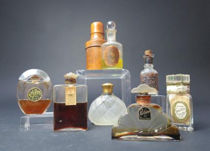 null Divers parfumeurs (années 1930)
Lot comprenant sept flacons des maisons QUINTARD,...