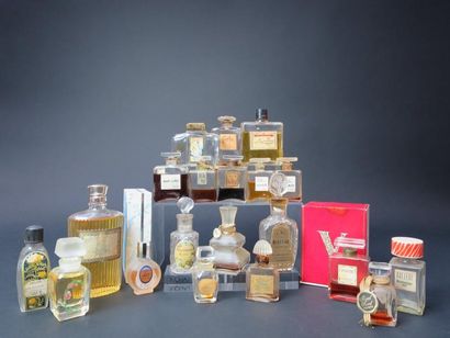null Divers parfumeurs (années 1920-1950)
Important lot comprenant vingt différents...