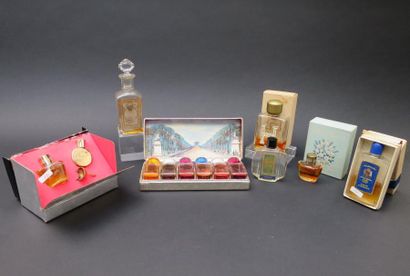 null Divers parfumeurs (années 1940)
Lot comprenant un coffret des parfums MARY KING...