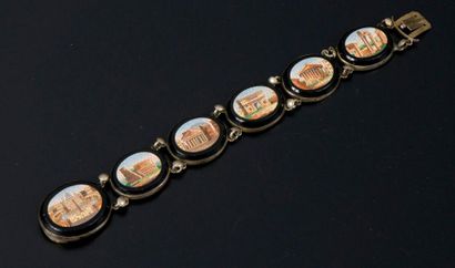 null Bracelet en métal argenté constitué de six micro-mosaïques ovales représentant...