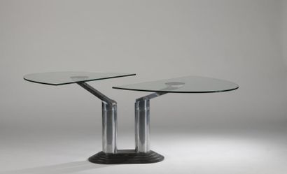 null Georg APPLETSHAUSER (né en 1949).

Table de salle à manger ovale modèle "Titan",...