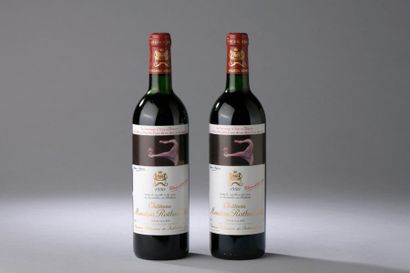 null 2 bouteilles Château MOUTON-ROTHSCHILD, 1° cru Pauillac 1990 (1 TLB).
