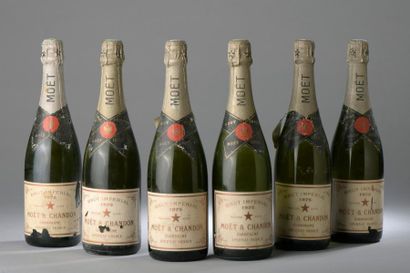 null 6 bouteilles CHAMPAGNE "Brut Impérial", Moët & Chandon 1975 (très belle couleur,...