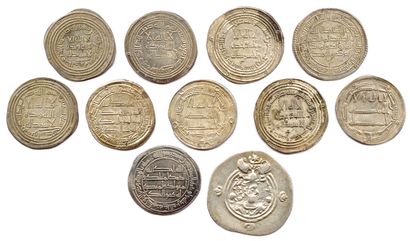 null Lot de 10 dirhems en argent (VIIIe-IXe siècles)

des califs Omeyyades (661-750)...
