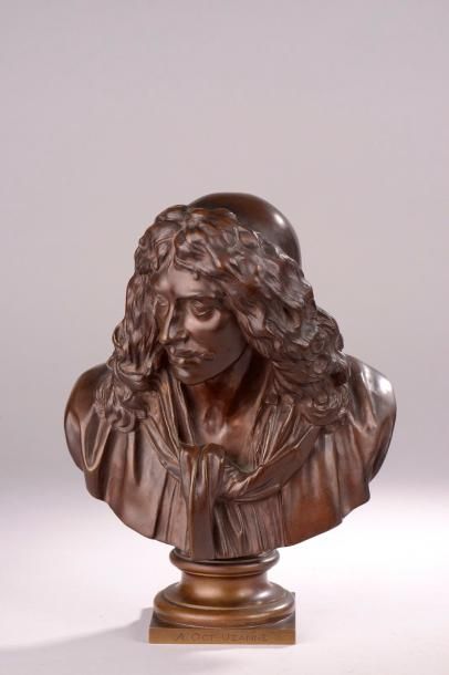 null D'après Jean Antoine HOUDON (1741 - 1828).

Buste de Molière sur piédouche.

Bronze...