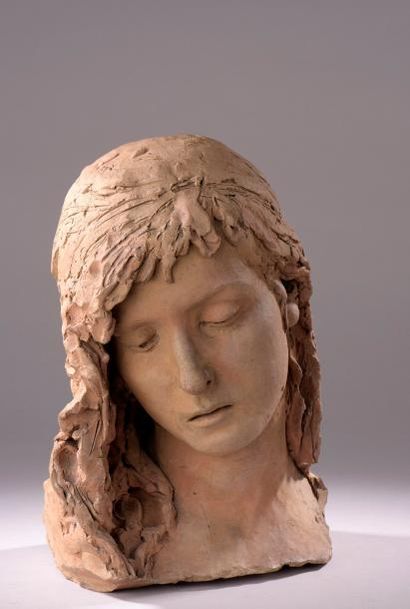 null Ecole française du XIXe siècle.

Tête de femme.

Sculpture en terre cuite (fissures,...