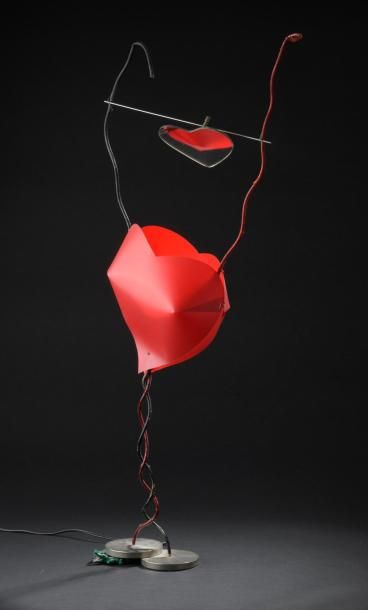 null Ingo MAURER (né en 1932).

Lampe à poser "One from the Heart" en métal, plastique...