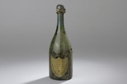 null 1 bouteille CHAMPAGNE "Dom Pérignon", Moët & Chandon 1964 (ets, V) 