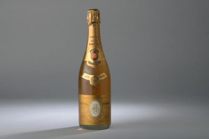 null 1 bouteille CHAMPAGNE "Cristal", L. Roederer 1979 (es, LB, léger dépôt en s...