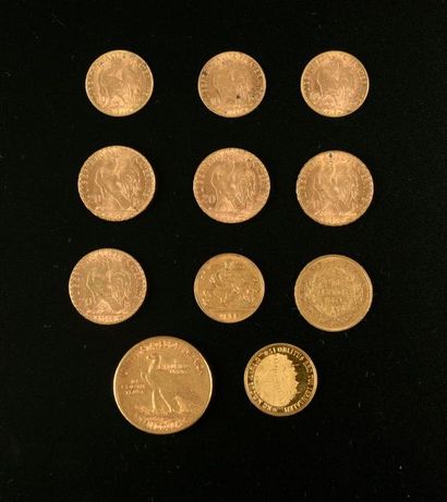 null Ensemble de pièces en or :

- une pièce de 10 dollars américains 1911 ;

- cinq...