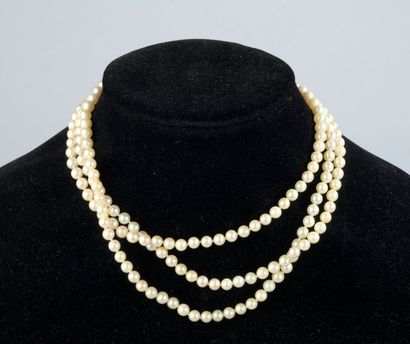 null Collier de perles de culture en chute alternées de petits anneaux en or jaune...