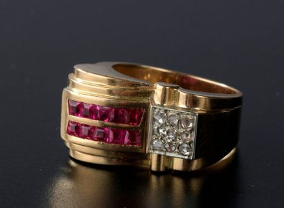 null Bague tank en or jaune 18k et platine à motifs géométriques décalés sertie pour...