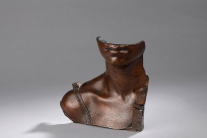 null Igor MITORAJ (1944 - 2014).

Buste d'homme ou "Stella", 1980.

Bronze à patine...