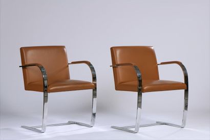 null Ludwig MIES VAN DER ROHE (1886 - 1969) pour les éditions KNOLL INTERNATIONAL.

Paire...