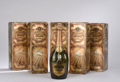 null 5 bouteilles CHAMPAGNE "René Lalou", Mumm 1979 (état exceptionnel des bouteilles,...