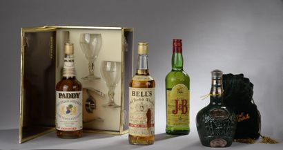 null Ensemble de 4 bouteilles : 1 coffret IRISH WHISKEY Paddy (avec kit pour Irish...