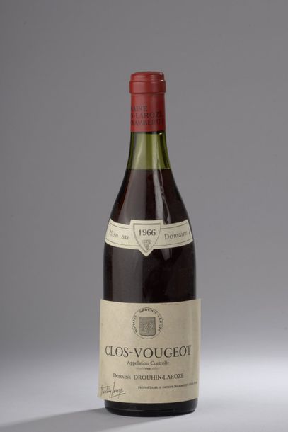 null 1 bouteille CLOS VOUGEOT Drouhin-Laroze 1966 (TLB) 