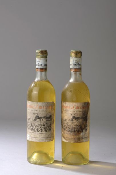 null 2 bouteilles DOMAINE DE CHEVALIER, Pessac-Léognan 1972 (ett, 1 TLB, 1 LB) 