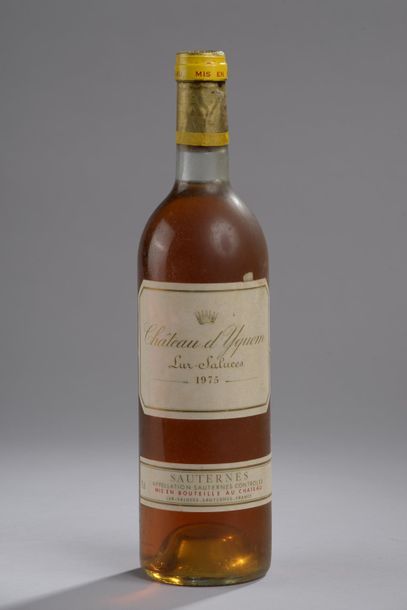 null 1 bouteille CH. D'YQUEM, 1° cru supérieur Sauternes 1975 (es, etlt) 