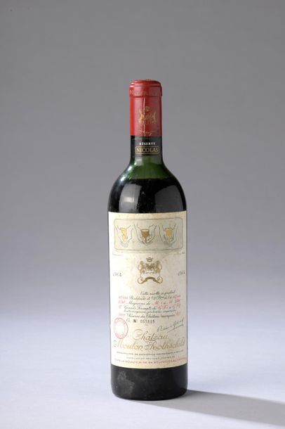 null 1 bouteille CH. MOUTON-ROTHSCHILD, 1° cru Pauillac 1964 (es, B) 