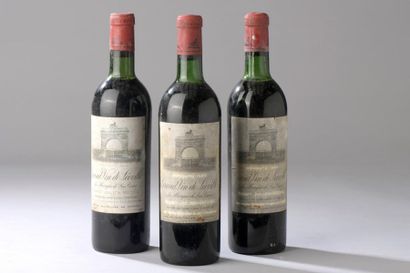 null 3 bouteilles CH. LEOVILLE-LAS-CASES, 2° cru Saint-Julien 1969 (elt, es, LB)...