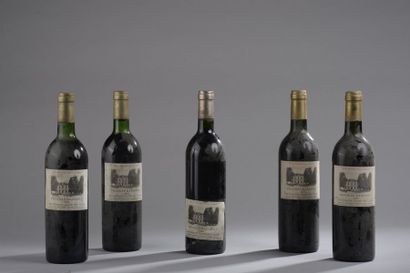 null 5 bouteilles CH. DASSAULT, Grand Cru St-Emilion [elt, 2 de 1974, LB, 2 de 1977...