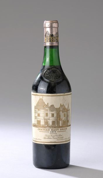 null 1 bouteille CH. HAUT-BRION, 1° cru Pessac-Léognan 1977 (elt, fanée, LB) 