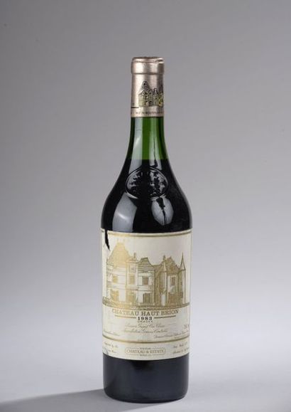 null 1 bouteille CH. HAUT-BRION, 1° cru Pessac-Léognan 1983 (elt, ela, étiquette...