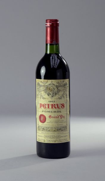 null 1 bouteille PETRUS, Pomerol 1983 (étiquette U.S., tachée) 