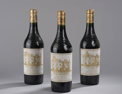 null 3 bouteilles CH. HAUT-BRION, 1° cru Pessac-Léognan 1994 (es) 