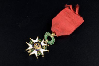 null Croix d'officier de la Légion d'Honneur en or jaune 18K et émaux polychromes...