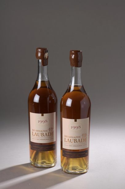 null *2 bouteilles BAS-ARMAGNAC Laubade 1998 