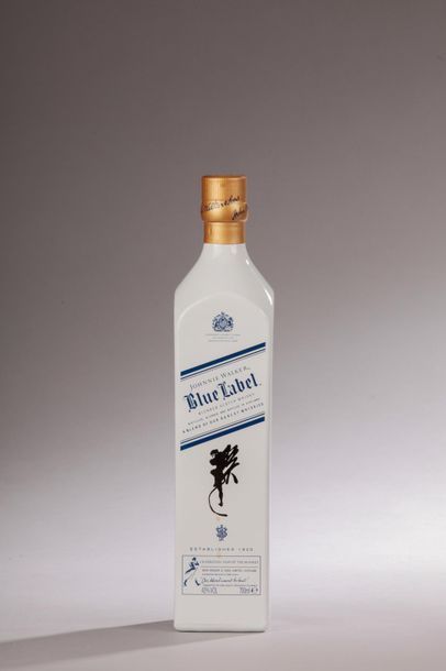 null *1 bouteille SCOTCH WHISKY "Blue Label", Johnnie Walker (bouteille blanche)...